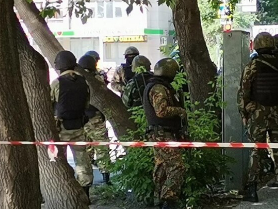 В  отделении Сбербанка Тюмени захватили заложников