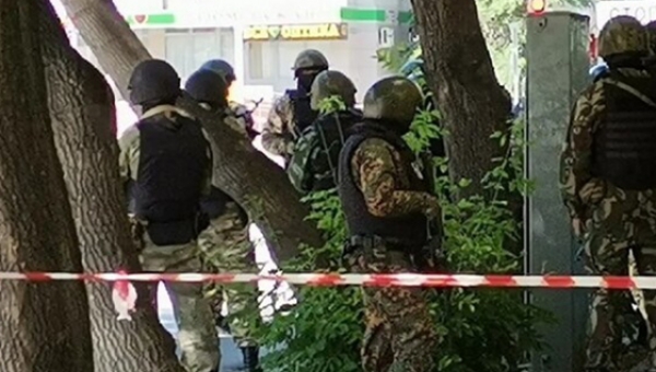 В  отделении Сбербанка Тюмени захватили заложников