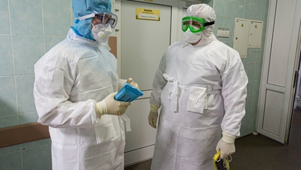 В РФ за минувшие сутки выявлено максимальное количество заболевших коронавирусом со 2 января