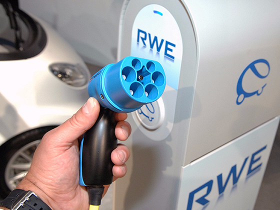 ЕС понадобится 80 миллиардов евро на зарядные устройства для электромобилей