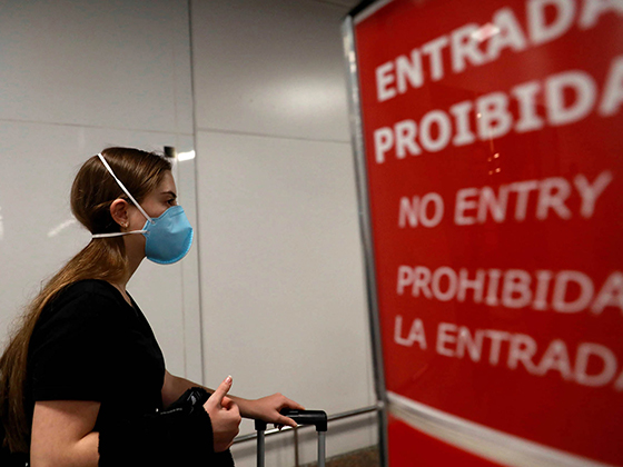 Латвия закрылась на въезд из-за пандемии