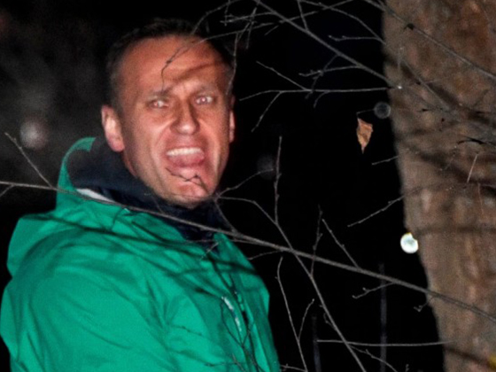 Навального этапировали из СИЗО