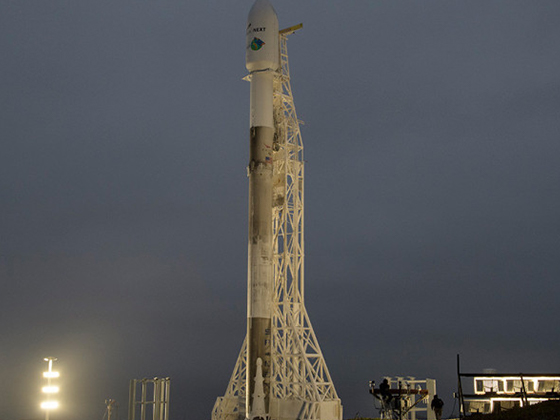 SpaceX в третий раз перенесла запуск ракеты с интернет-спутниками	