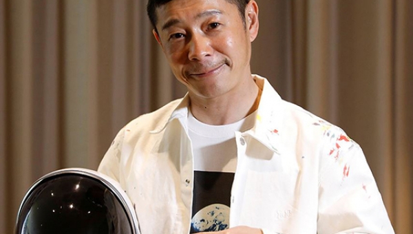 Японский миллиардер ищет 8 спутников для совместного полёта на Луну