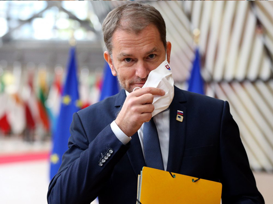 Премьер-министр Словакии заявил, что готов уйти в отставку вслед за главой Минздрава