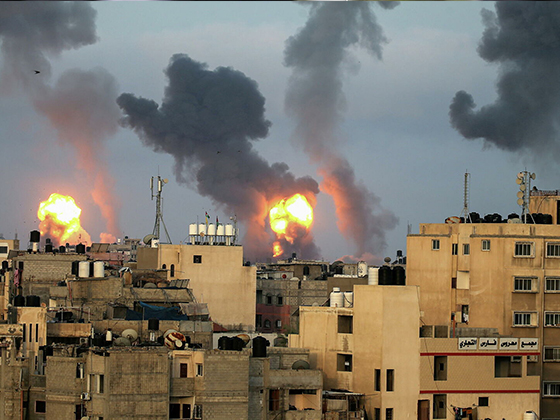 Израильские бомбардировки усиливаются в ответ на атаки со стороны сектора Газа