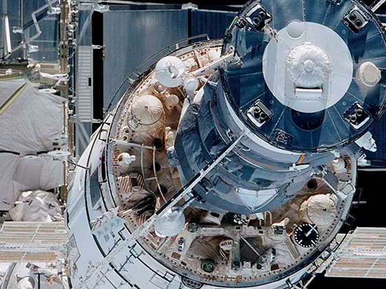 В российском модуле МКС сработала сигнализация из-за задымления и запаха гари