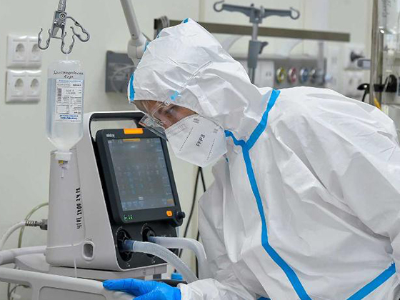 В РФ количество заболевших COVID за сутки достигло максимума за всё время пандемии